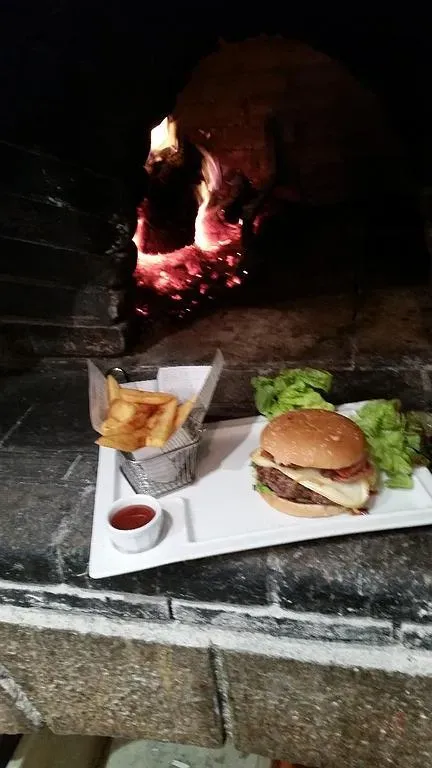 Della Spiaggia restaurant (16)